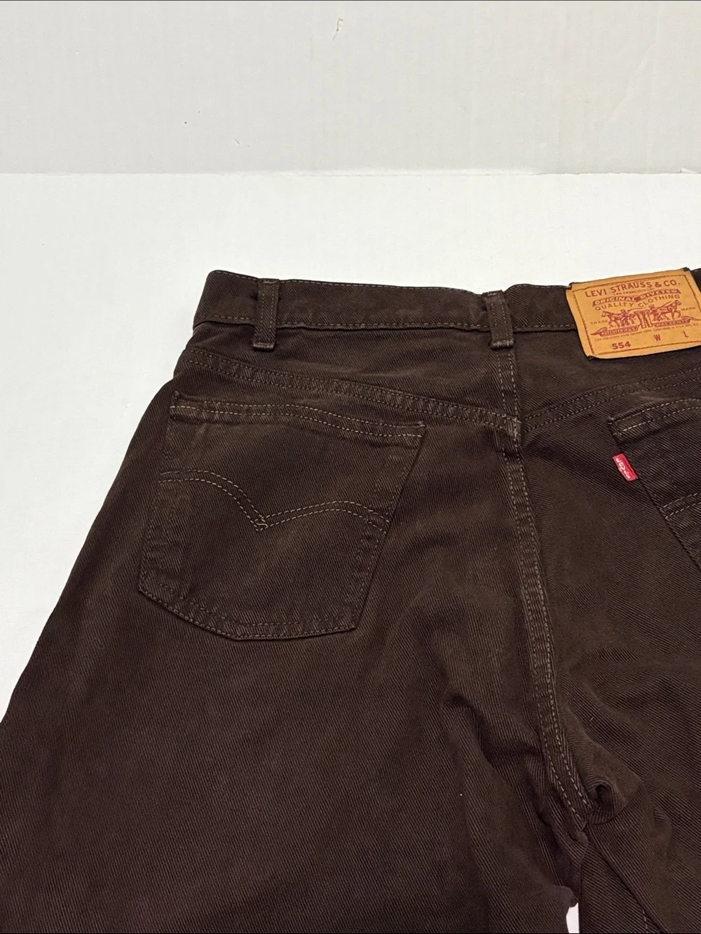 Levi’s 554 Men’s Vintage Size 31 X 36 Relaxed Fit Straight Leg Brown Jeans
